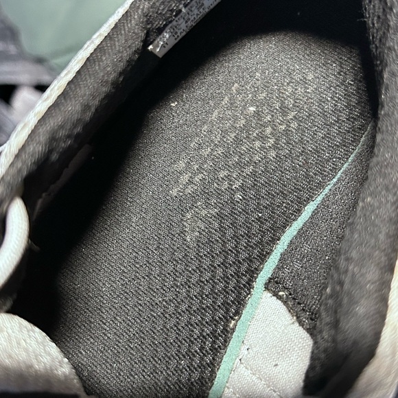 Adidas SL Loop - Picture 7 of 7